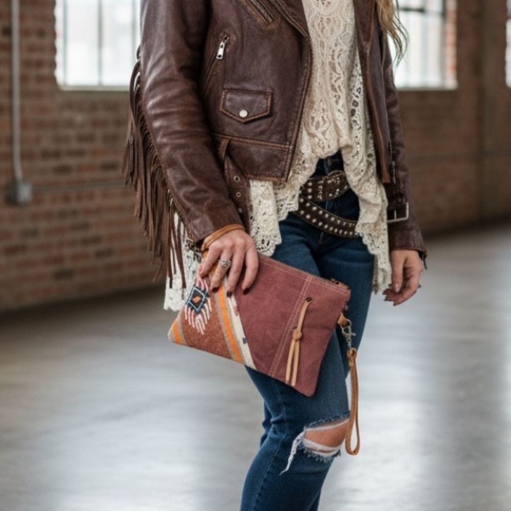 NWT Genuine Leather, Canvas and Rug Wristlet Boho Aztec Tribal Bag Clutch - Picture 6 of 9